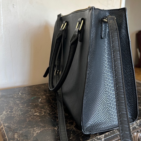 Spring Black Gold Accent Crocodile Satchel Bag - Picture 12 of 12